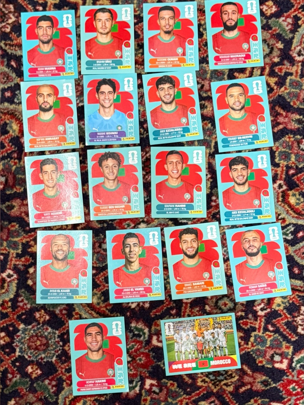 WORLD CUP 2026 PANINI STICKER  MOROCCO SOCCER TEAM. LOT OF 18 STICKERS.BRASIL E
